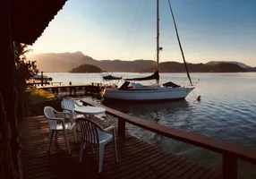 Foto 1 de Casa de Condomínio com 3 Quartos à venda, 2592m² em Itanema, Angra dos Reis