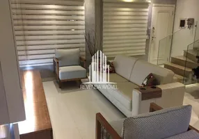 Foto 1 de Casa de Condomínio com 3 Quartos à venda, 250m² em Jardim Peri, São Paulo