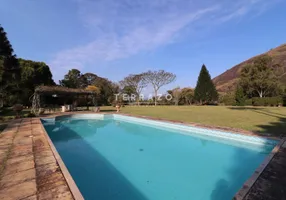 Foto 1 de Fazenda/Sítio com 4 Quartos à venda, 516m² em Quebra Frascos, Teresópolis