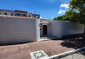 Foto 1 de Casa com 5 Quartos para alugar, 340m² em Nova Descoberta, Natal