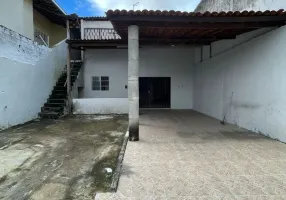 Foto 1 de Sobrado com 3 Quartos para alugar, 250m² em Timbó, Maracanaú
