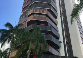 Foto 1 de Apartamento com 3 Quartos à venda, 332m² em Barra, Salvador