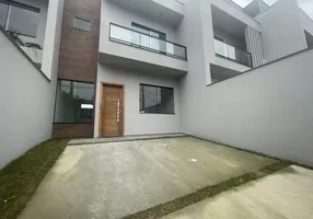 Foto 1 de Sobrado com 2 Quartos à venda, 75m² em Santa Catarina, Joinville