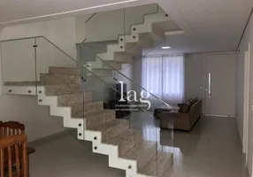 Foto 1 de Casa de Condomínio com 3 Quartos para venda ou aluguel, 233m² em Centro, Aracoiaba da Serra