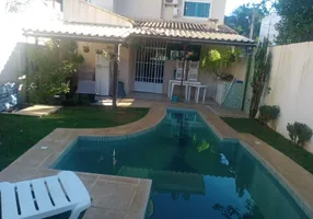 Foto 1 de Casa com 3 Quartos à venda, 160m² em Jardim Guanabara, Macaé