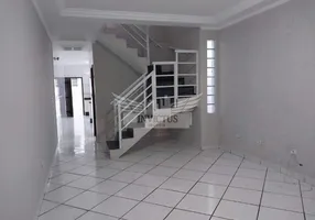 Foto 1 de Sobrado com 3 Quartos à venda, 201m² em Parque Novo Oratorio, Santo André