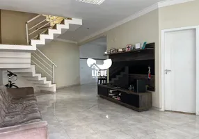 Foto 1 de Sobrado com 3 Quartos para alugar, 267m² em Vila Alzira, Santo André