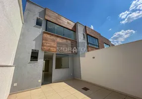 Foto 1 de Casa com 3 Quartos à venda, 149m² em Santa Rosa, Belo Horizonte