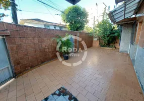 Foto 1 de Casa com 2 Quartos à venda, 105m² em Ponta da Praia, Santos