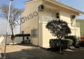 Foto 1 de Casa com 2 Quartos para venda ou aluguel, 120m² em Vila São Francisco, São Paulo