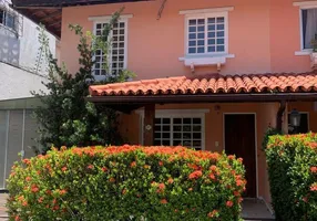Foto 1 de Casa de Condomínio com 3 Quartos à venda, 123m² em Itapuã, Salvador