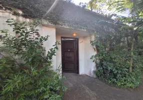 Foto 1 de Casa com 6 Quartos à venda, 280m² em Jardim Europa, Penápolis