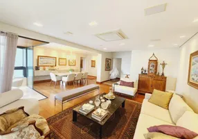 Foto 1 de Apartamento com 4 Quartos à venda, 241m² em Itaigara, Salvador