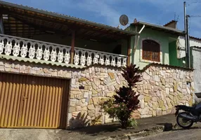 Foto 1 de Casa com 4 Quartos à venda, 260m² em Carajás, Contagem