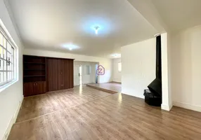 Foto 1 de Casa de Condomínio com 3 Quartos à venda, 390m² em Vila Pirajussara, São Paulo