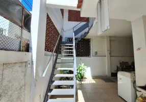 Foto 1 de Casa com 4 Quartos à venda, 90m² em Centro, Niterói