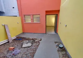 Foto 1 de Casa com 5 Quartos para alugar, 200m² em Água Branca, São Paulo