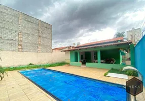 Foto 1 de Casa com 3 Quartos à venda, 174m² em Cidade Jardim, Goiânia