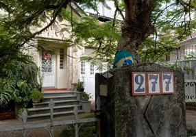 Foto 1 de Casa com 3 Quartos à venda, 210m² em Higienópolis, Porto Alegre