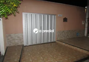 Foto 1 de Casa com 2 Quartos à venda, 250m² em Curió, Fortaleza