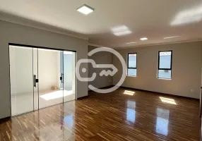 Foto 1 de Casa com 3 Quartos à venda, 209m² em Santana, Rio Claro