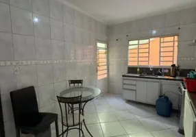 Foto 1 de Casa com 2 Quartos à venda, 90m² em Ribeira, Salvador