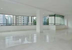 Foto 1 de Apartamento com 4 Quartos à venda, 204m² em Belvedere, Belo Horizonte