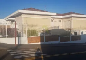 Foto 1 de Casa com 3 Quartos à venda, 245m² em Vila Nery, São Carlos