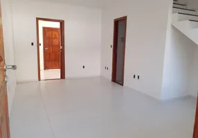 Foto 1 de Casa com 2 Quartos à venda, 89m² em Novo Horizonte, Macaé