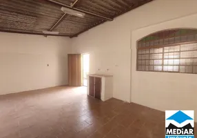 Foto 1 de Casa com 3 Quartos para alugar, 130m² em Santa Inês, Belo Horizonte