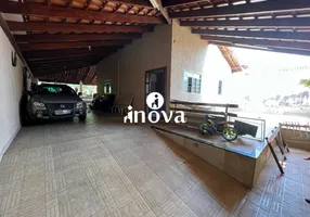 Foto 1 de Casa com 3 Quartos à venda, 167m² em São José, Uberaba