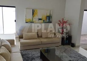 Foto 1 de Casa com 4 Quartos à venda, 358m² em Vila Harmonia, Araraquara