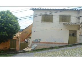 Foto 1 de Sobrado com 3 Quartos à venda, 360m² em Araguaia, Belo Horizonte