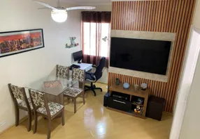 Foto 1 de Apartamento com 2 Quartos à venda, 47m² em Vila Silva Ribeiro, Carapicuíba