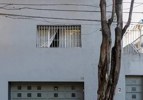 Foto 1 de Sobrado com 4 Quartos à venda, 250m² em Bela Vista, São Paulo
