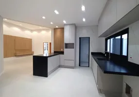 Foto 1 de Casa de Condomínio com 4 Quartos à venda, 205m² em Condominio Village Sao Carlos IV, São Carlos