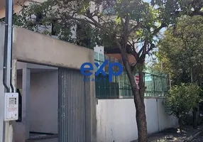 Foto 1 de Sobrado com 2 Quartos à venda, 180m² em Jardim Cuiabá, Cuiabá