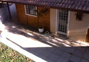 Foto 1 de Casa com 2 Quartos à venda, 100m² em Itajacuru, Colombo