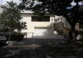 Foto 1 de Sobrado com 4 Quartos à venda, 460m² em Jardim São Caetano, São Caetano do Sul