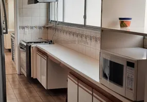 Foto 1 de Apartamento com 4 Quartos para alugar, 200m² em Perdizes, São Paulo