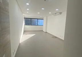 Foto 1 de Sala Comercial para alugar, 33m² em Paralela, Salvador