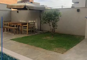 Foto 1 de Sobrado com 3 Quartos à venda, 180m² em Vila do Golf, Ribeirão Preto