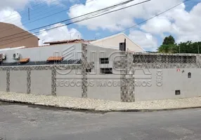 Foto 1 de Casa com 5 Quartos à venda, 340m² em Jabotiana, Aracaju