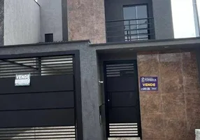 Foto 1 de Sobrado com 3 Quartos à venda, 131m² em Cidade Vergani, Pouso Alegre