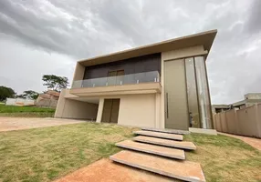 Foto 1 de Casa de Condomínio com 4 Quartos à venda, 351m² em Residencial Goiânia Golfe Clube, Goiânia