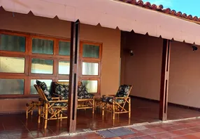 Foto 1 de Casa com 3 Quartos à venda, 220m² em Jardim Cuiabá, Cuiabá