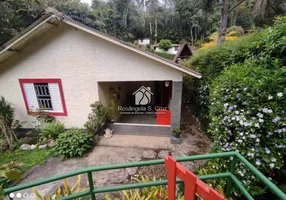 Foto 1 de Casa com 2 Quartos à venda, 54m² em Bonsucesso, Petrópolis