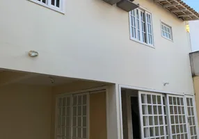 Foto 1 de Casa com 5 Quartos à venda, 200m² em Riviera Fluminense, Macaé