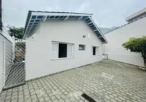 Foto 1 de Casa com 3 Quartos à venda, 140m² em Jardim Armênia, Mogi das Cruzes