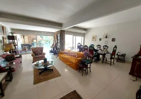 Foto 1 de Apartamento com 3 Quartos à venda, 160m² em Copacabana, Rio de Janeiro